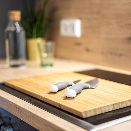 Ferienwohnung BRIGHT - BeachStyle - KITCHEN - KINGBED - PARKING - NETFLIX Augsburg Exterior foto